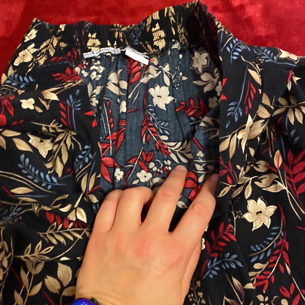 Floral skirt - Picture 4 of 5